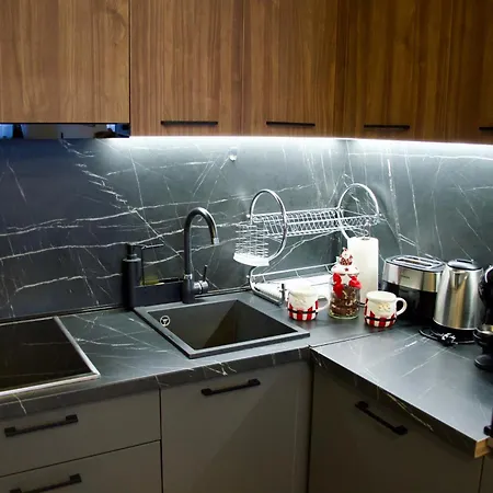 Golden Heaven Appartement *