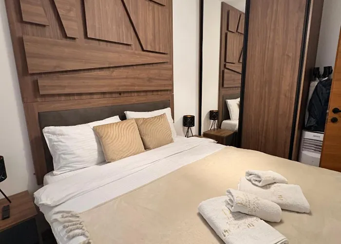 Διαμέρισμα Golden Heaven *